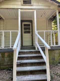 1429 25th Street Columbus, GA 31901 - Photo 10 of 17 a view of entryway