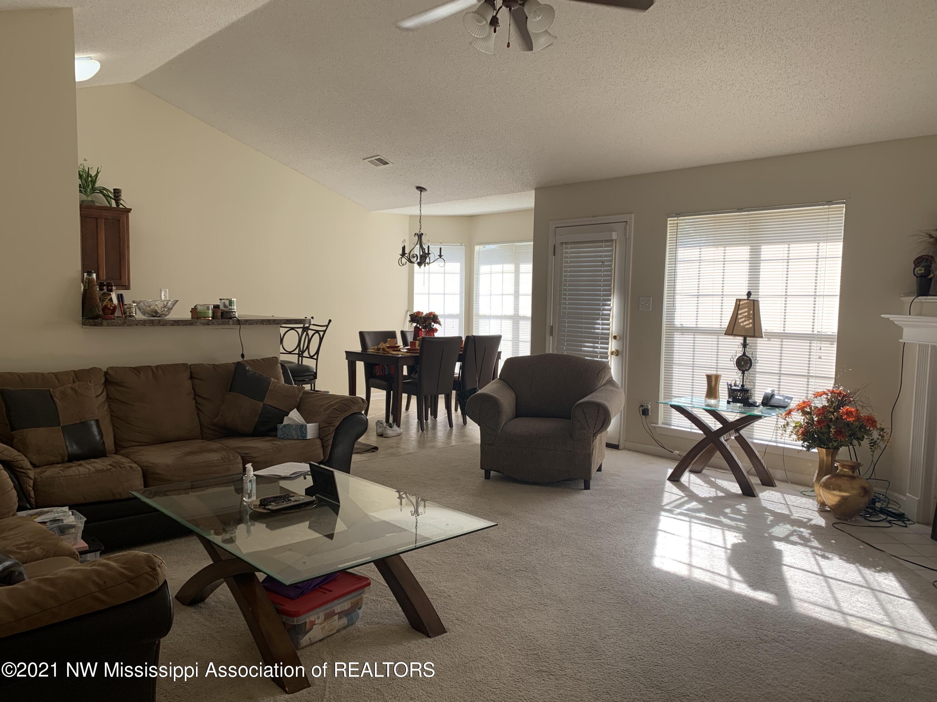 7269 Hurt Road Horn Lake, MS 38637 - Photo 13 of 15 E697B301-0984-43DC-8301-761817B32E23