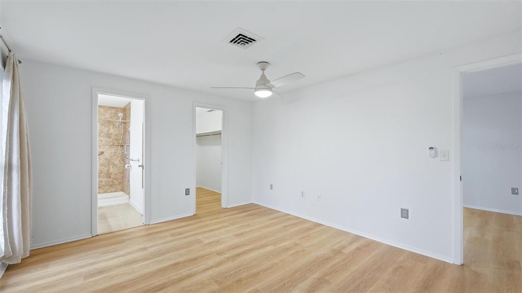 1329 Nantucket Road Venice, FL 34293 - Photo 17 of 57 Gallery Image 17