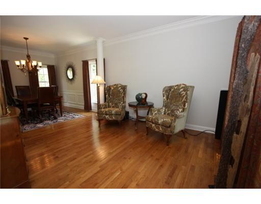 797 Scrubgrass Road Mt. Lebanon, PA 15243 - Photo 4 of 18 Living Room.