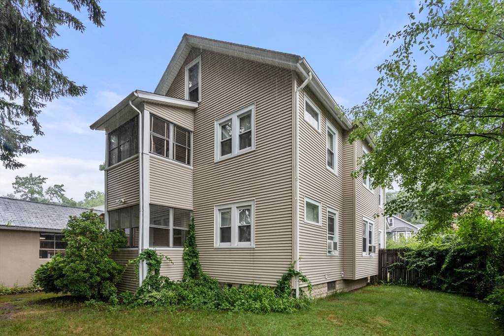 45-47 Janet Street West Springfield, MA 01089 - Photo 34 of 37