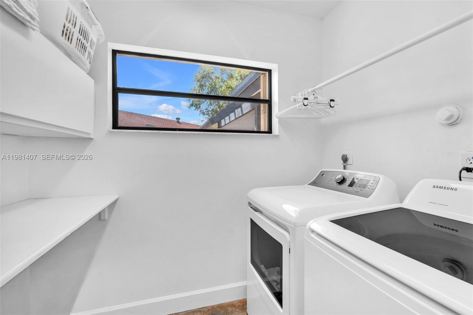 211 Southwest 87th Terrace Plantation, FL 33324 - Photo 38 of 54