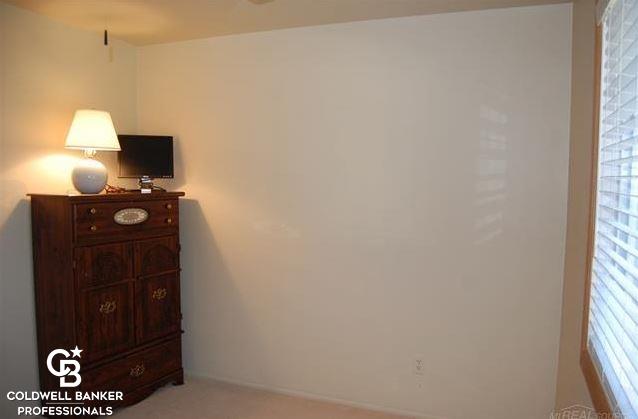 886 Beryl Court Rochester, MI 48307 - Photo 18 of 33 31297656-17.JPG