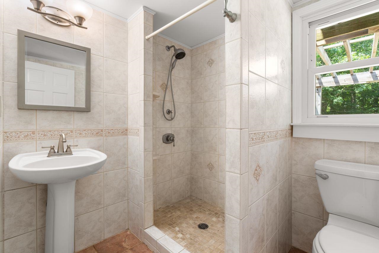 25 Birch Way New Hampton, NH 03256 - Photo 13 of 53
