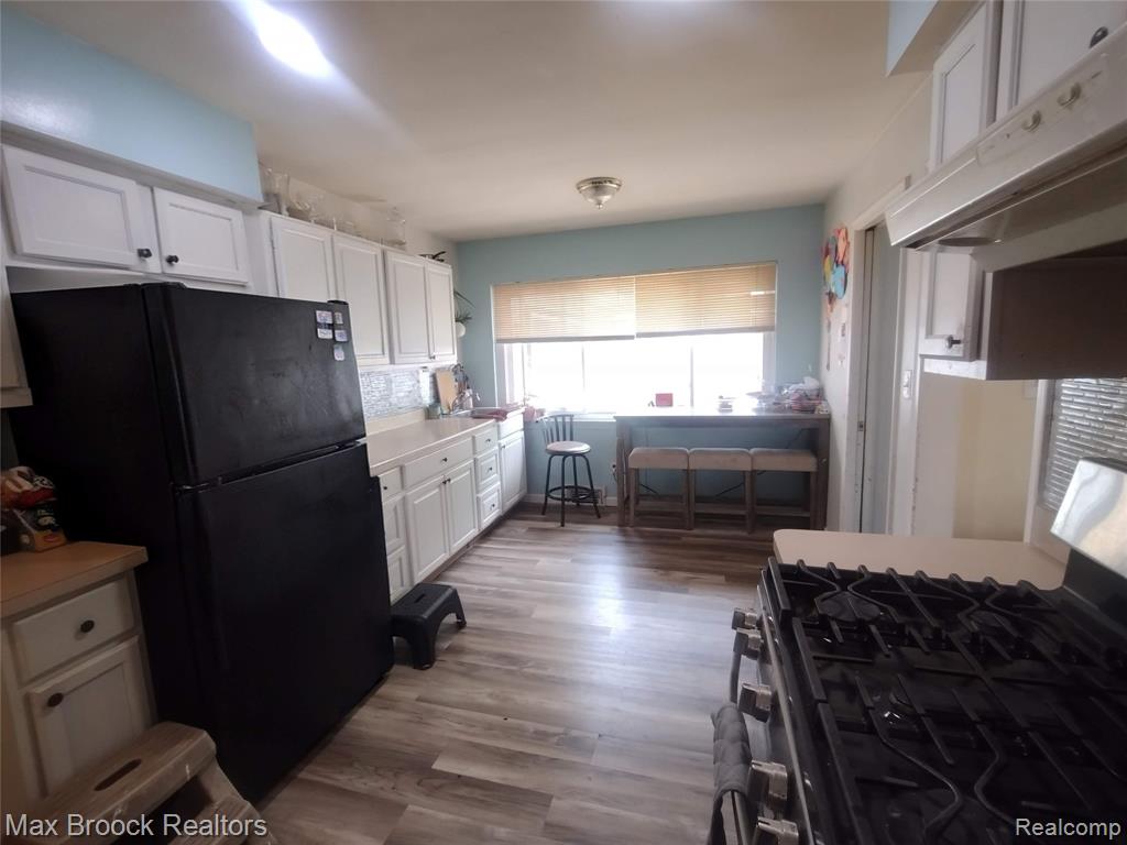 25210 Ridge Cliff Drive Southfield, MI 48075 - Photo 6 of 26