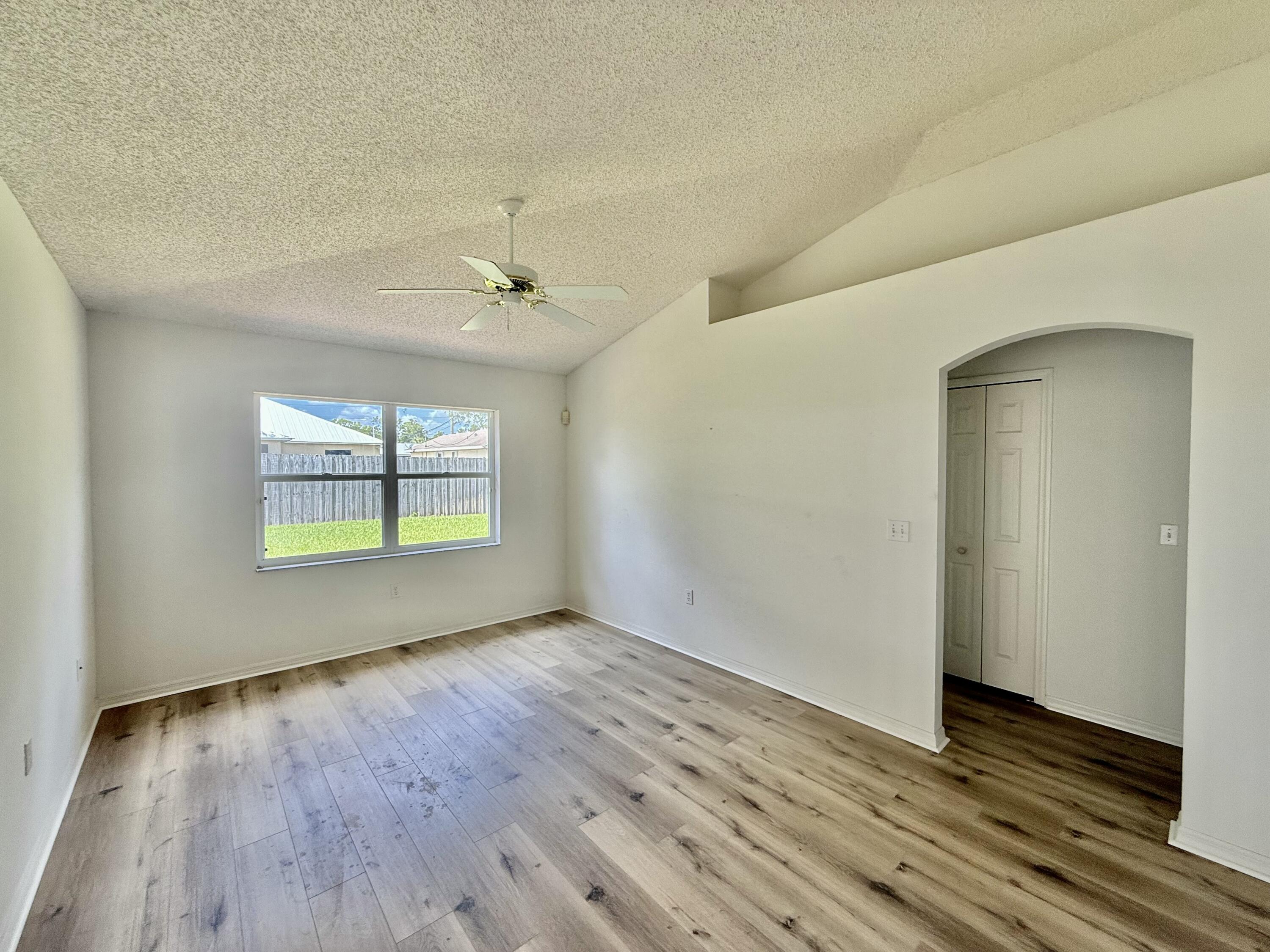 3259 Southeast W Snow Road Port St. Lucie, FL 34984 - Photo 13 of 24 Family