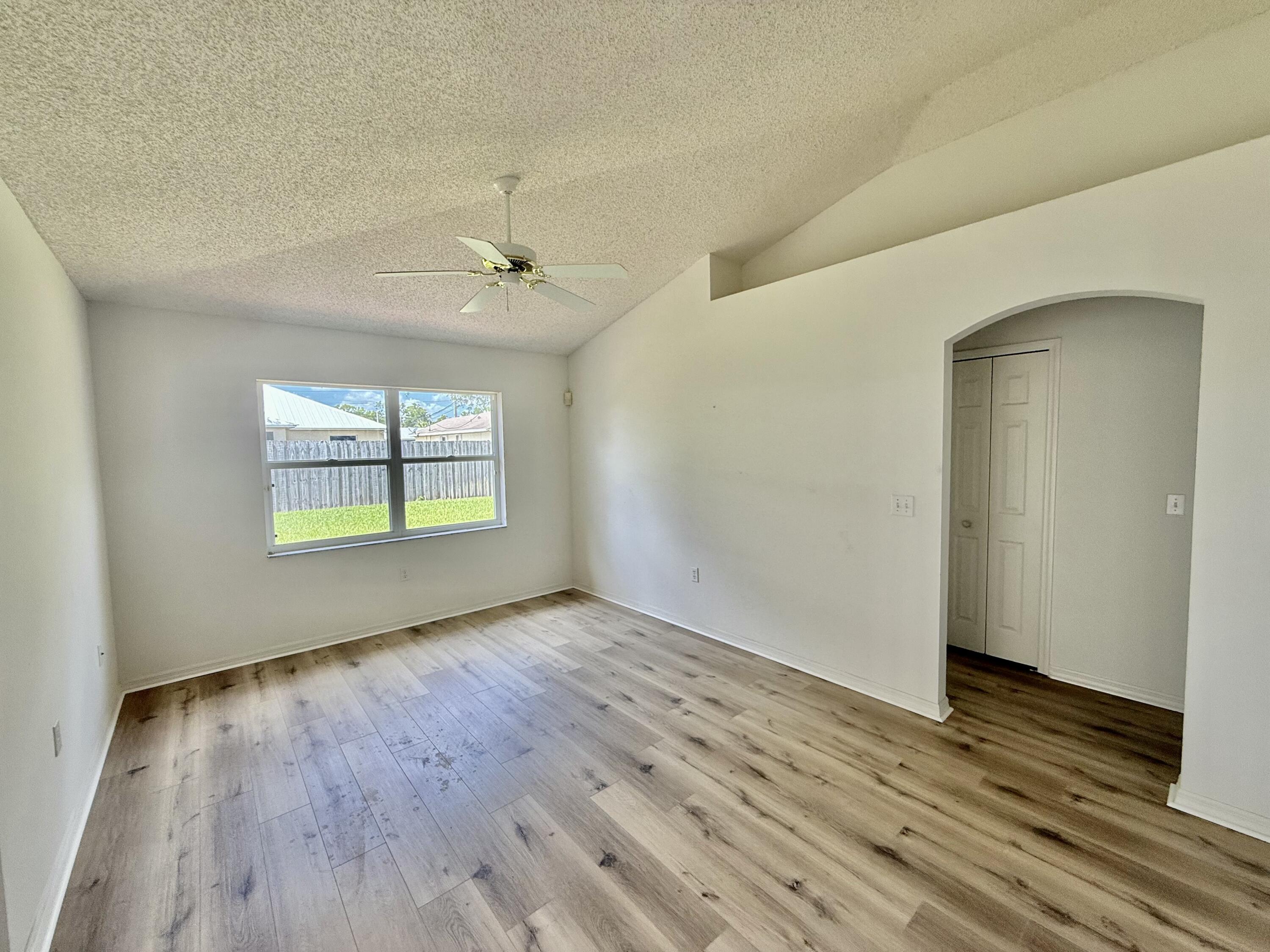 3259 Southeast W Snow Road Port St. Lucie, FL 34984 - Photo 14 of 24 Family