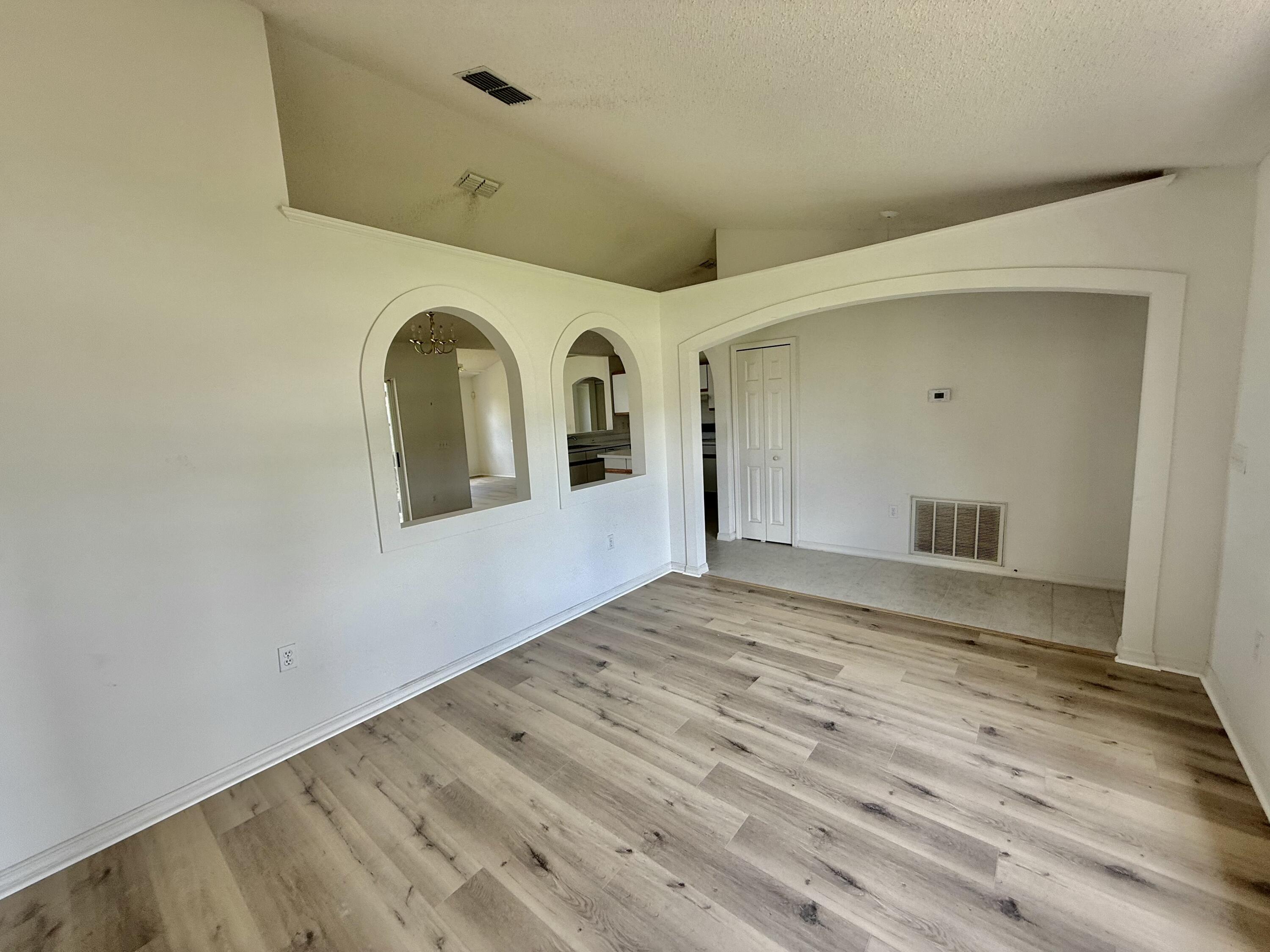 3259 Southeast W Snow Road Port St. Lucie, FL 34984 - Photo 9 of 24 Living