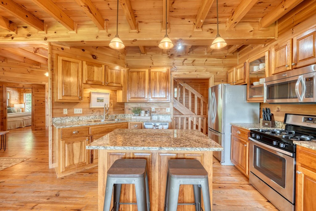 95 Scenic Ridge Road Blue Ridge, GA 30513 - Photo 12 of 48 Gallery Image 12
