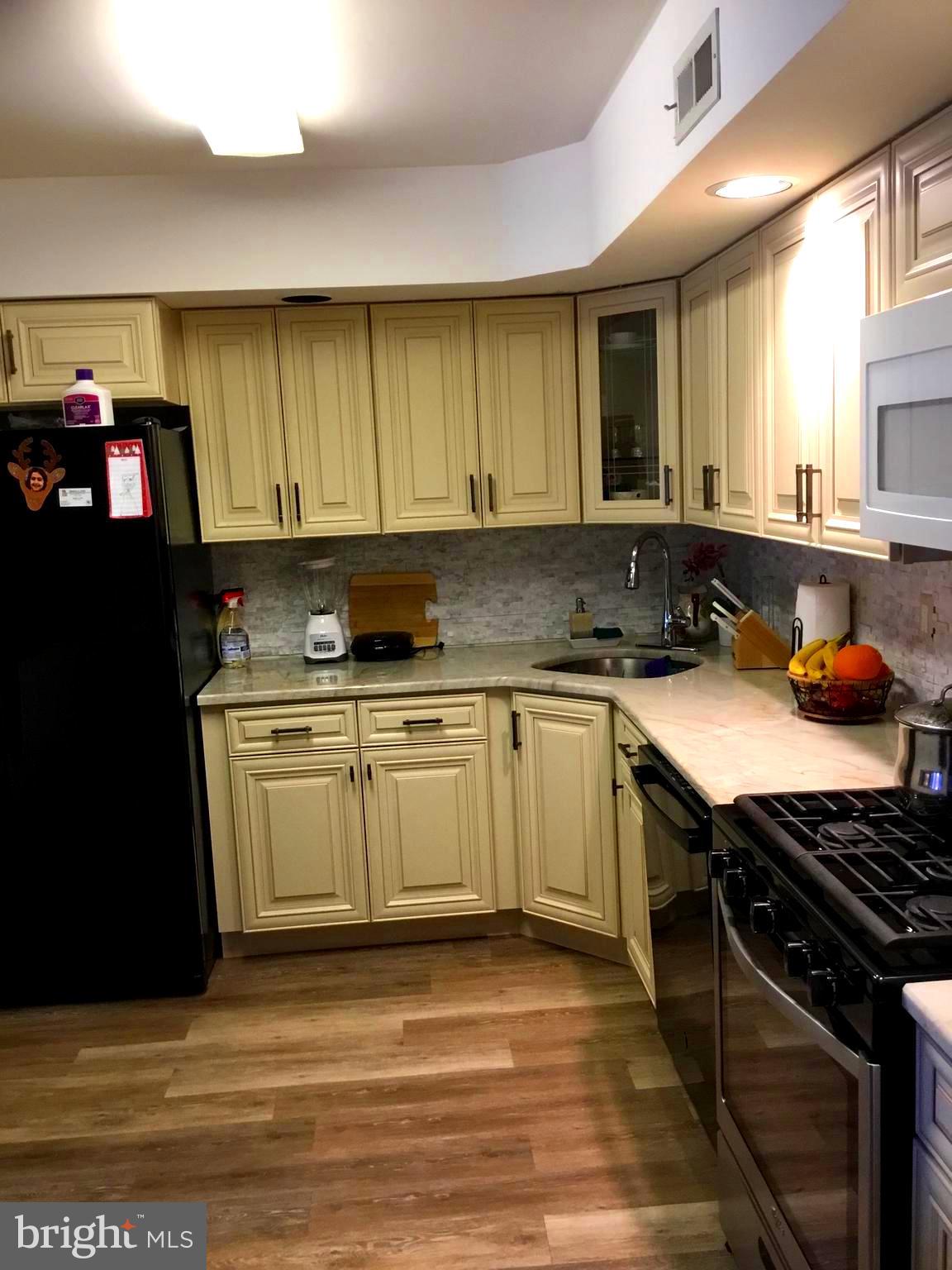 2015 Welsh Road, Unit C38 Philadelphia, PA 19115 - Photo 2 of 24 New Kitchen 2021/2022