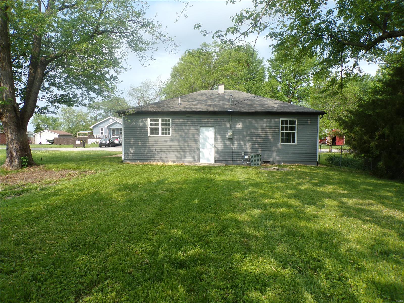 14 Maple Street Moro, IL 62067 - Photo 14 of 15