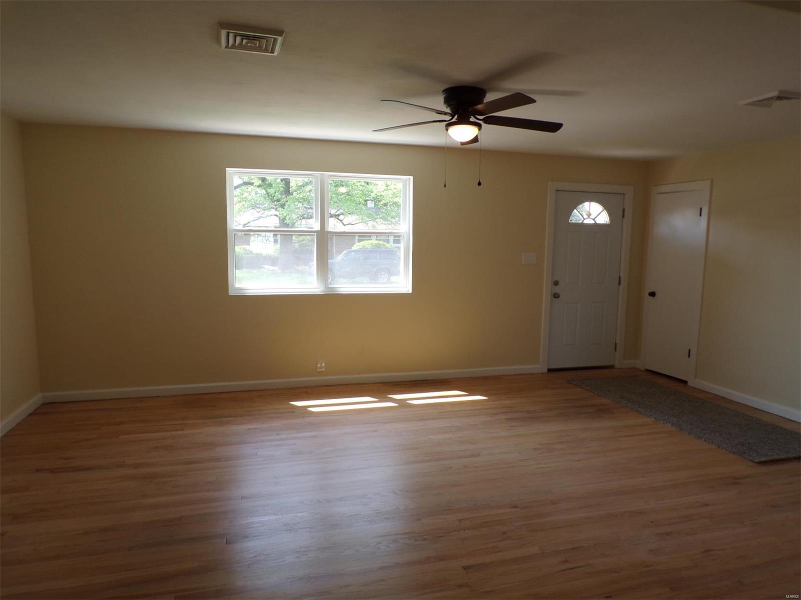 14 Maple Street Moro, IL 62067 - Photo 8 of 15