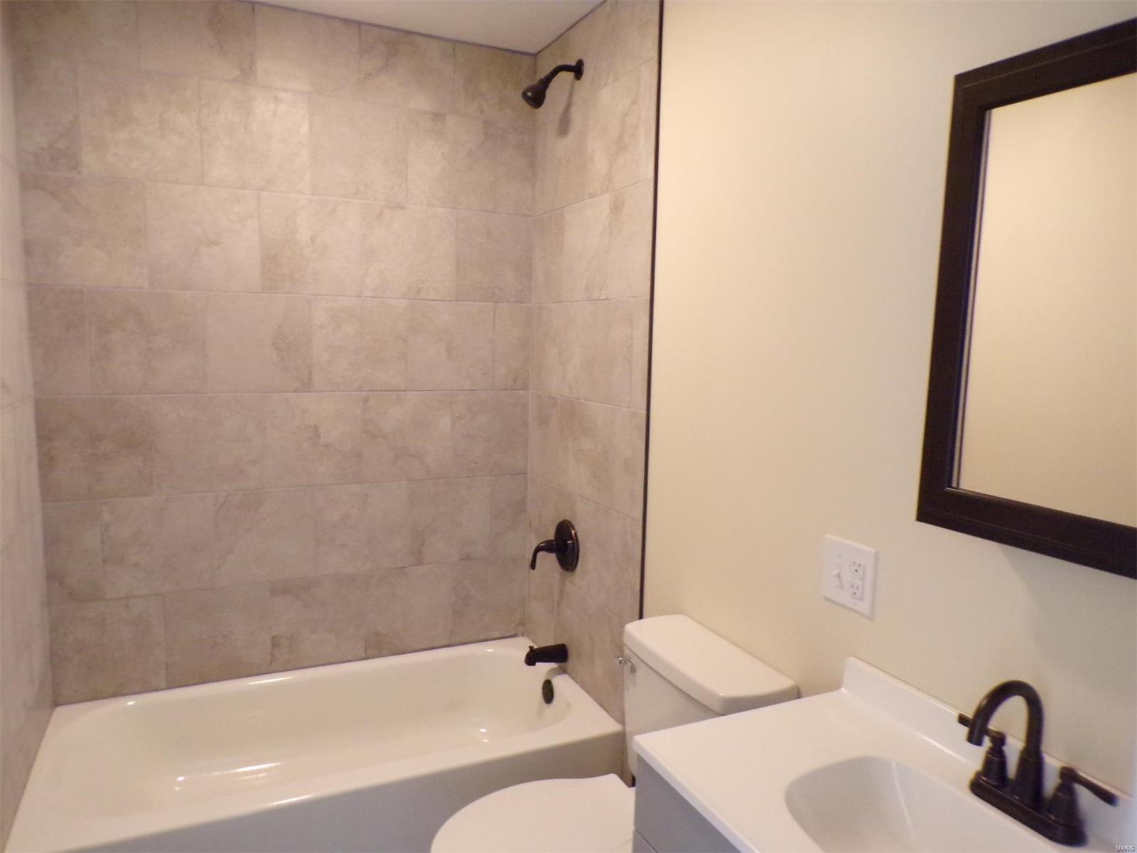 14 Maple Street Moro, IL 62067 - Photo 10 of 15