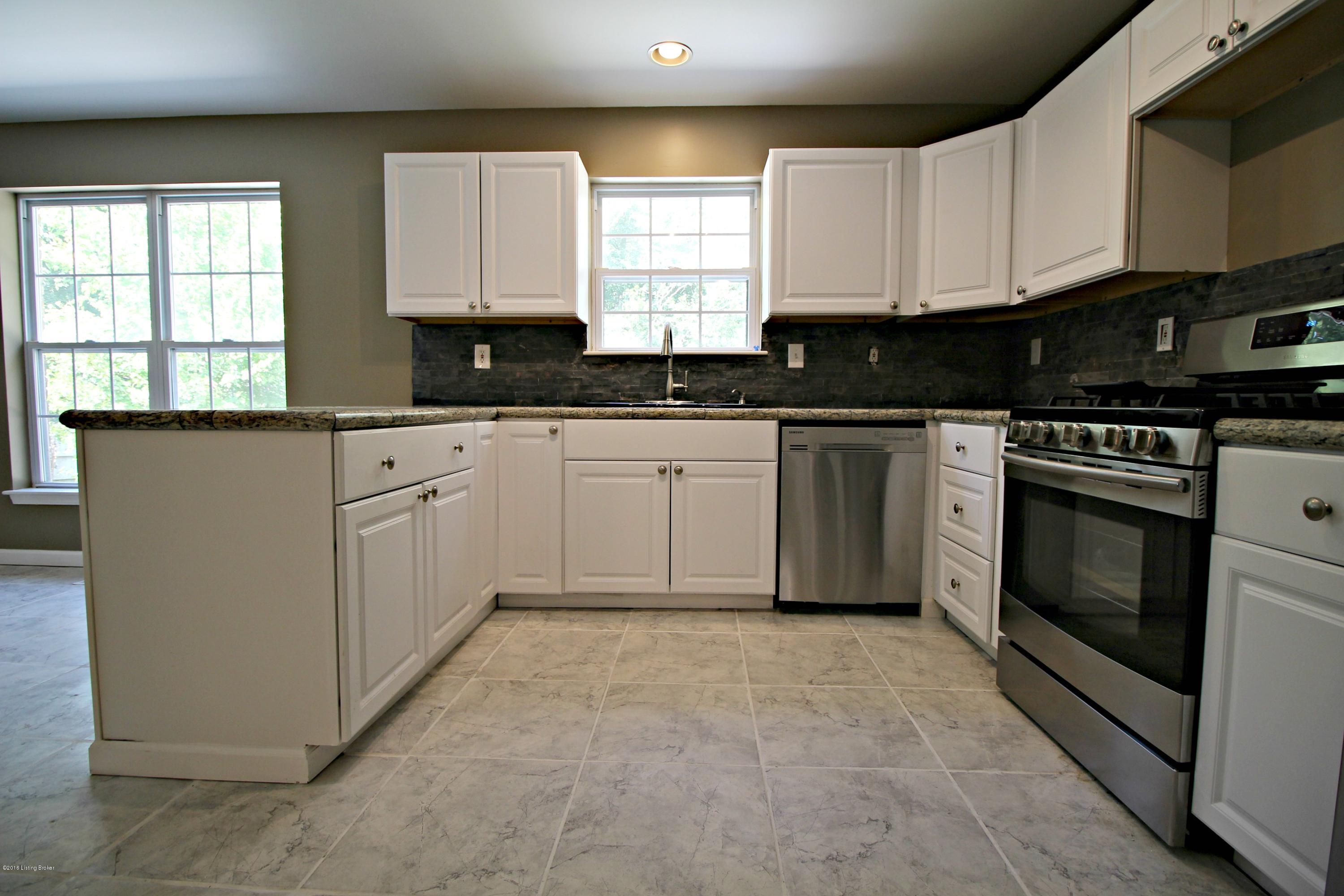 8209 Adams Run Road Louisville, KY 40228 - Photo 31 of 66 IMG_0493