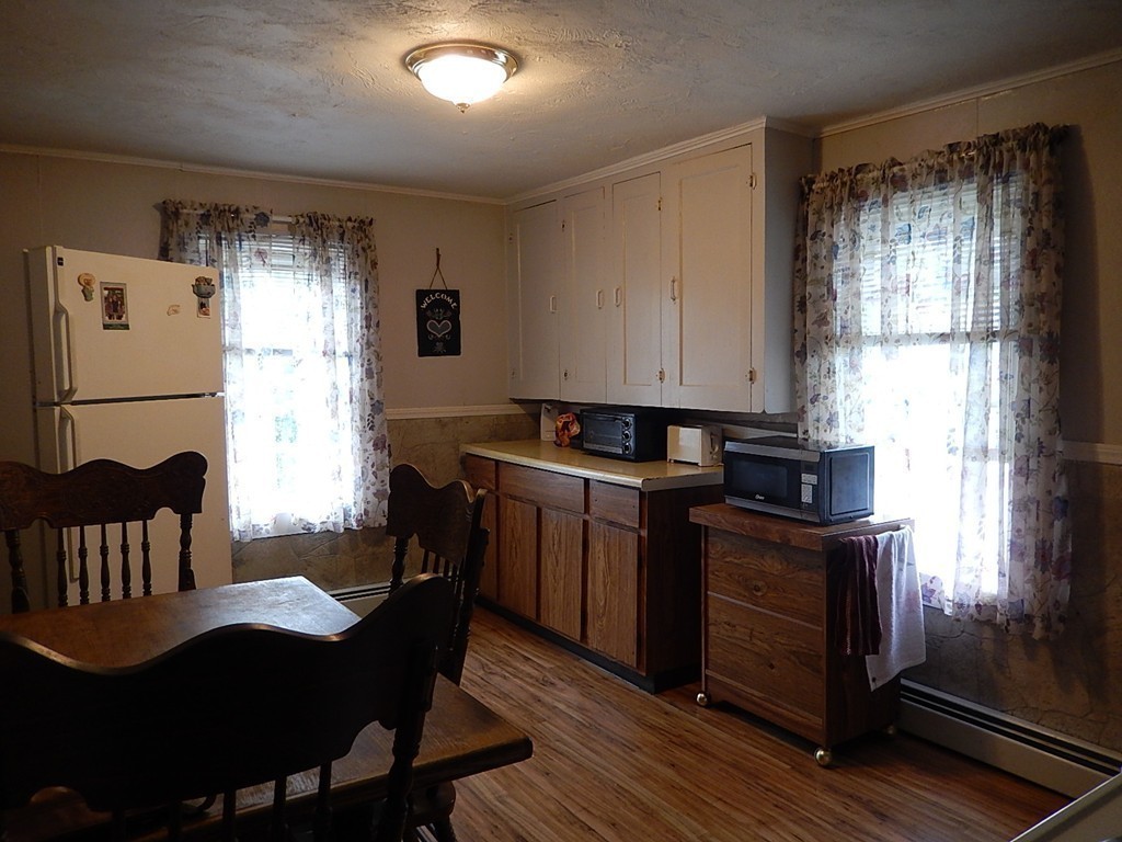 113 Main Street Oxford, MA 01540 - Photo 12 of 26