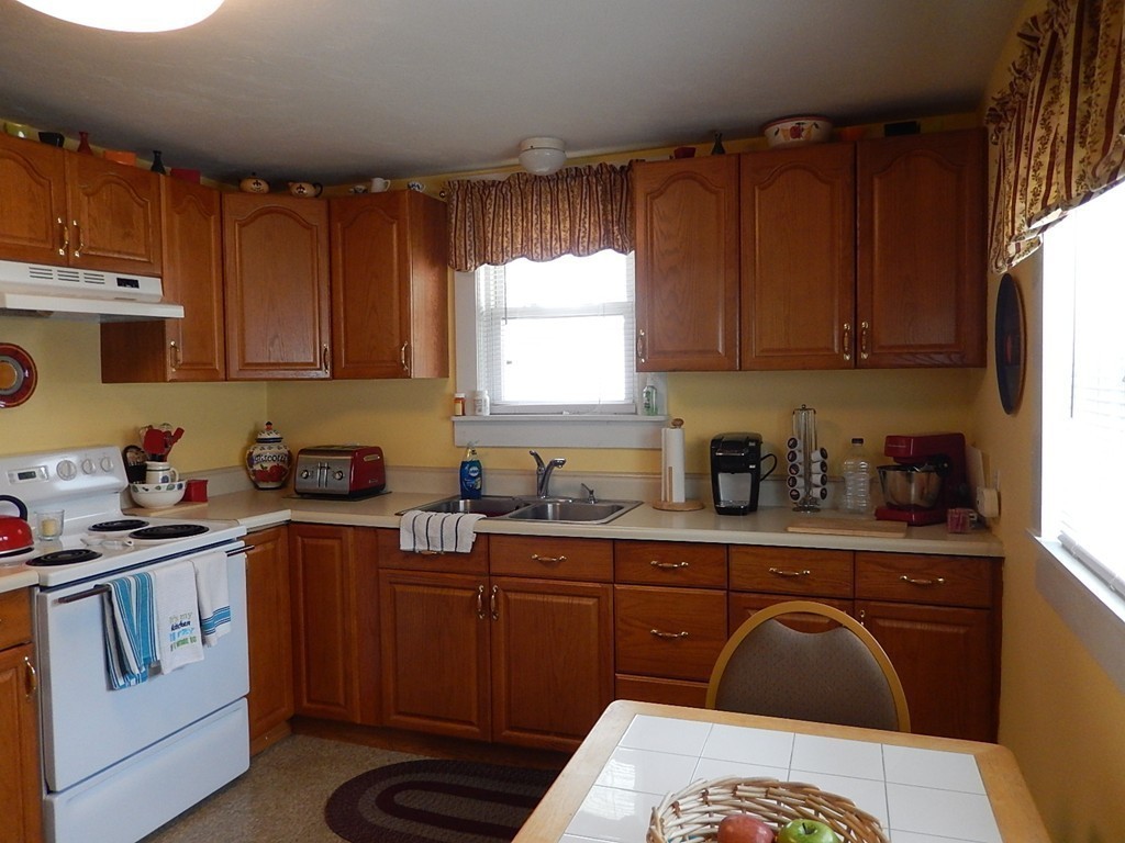 113 Main Street Oxford, MA 01540 - Photo 4 of 26