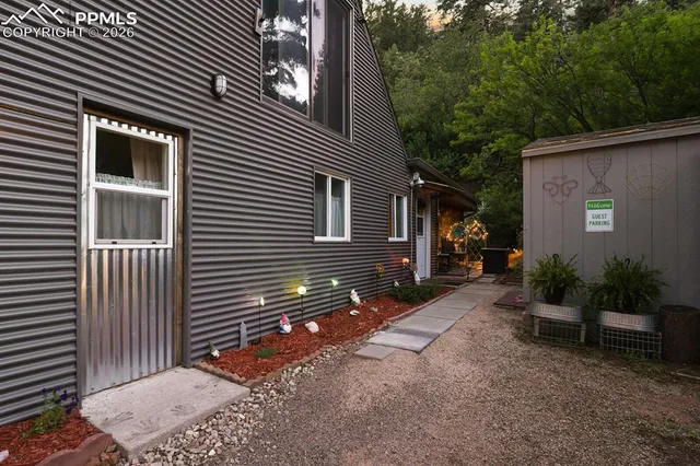 $799,000 | 4540 Fountain Avenue, Cascade, CO 80809