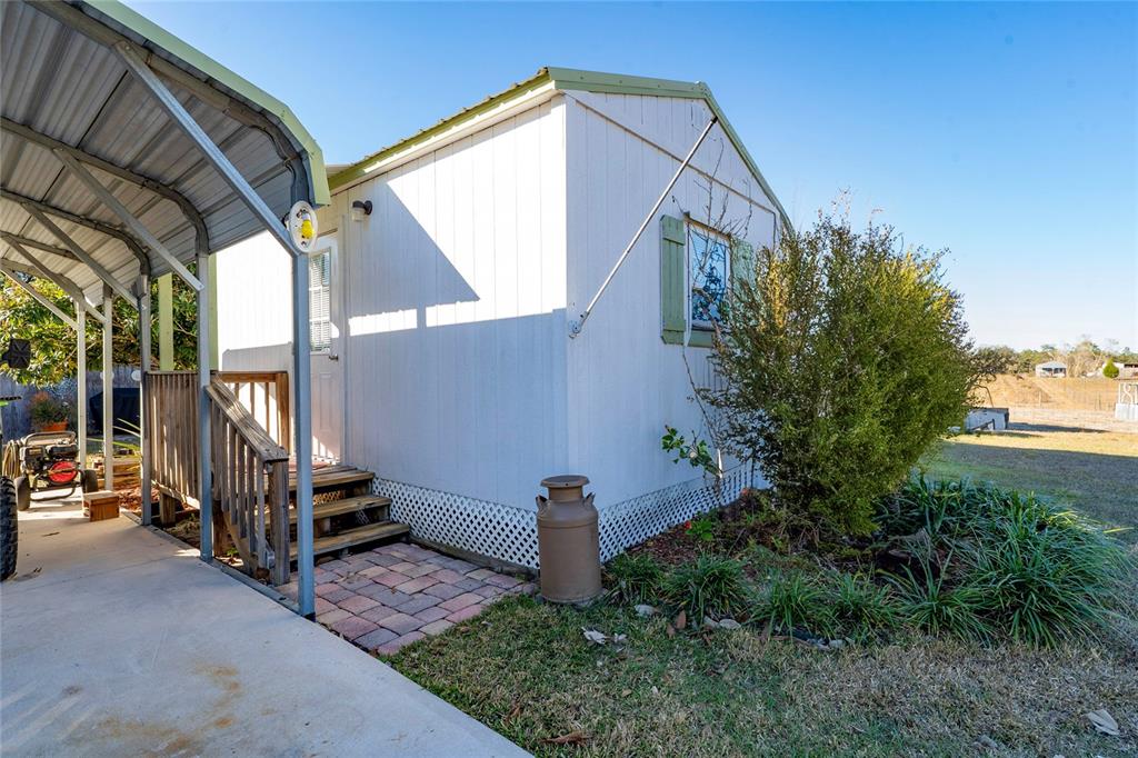 708 Fazzini Road Babson Park, FL 33827 - Photo 7 of 47 a view of outdoor space and yard