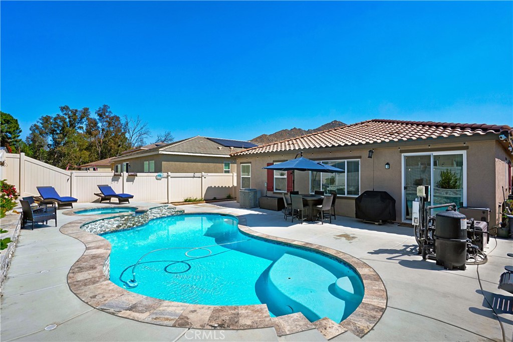 19898 Cara Cara Circle Riverside, CA 92507 - Photo 38 of 40