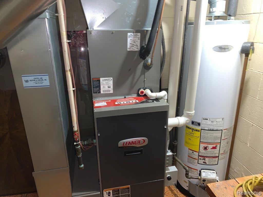 29291 Ridgefield Avenue Warren, MI 48088 - Photo 17 of 24 Heating.jpg