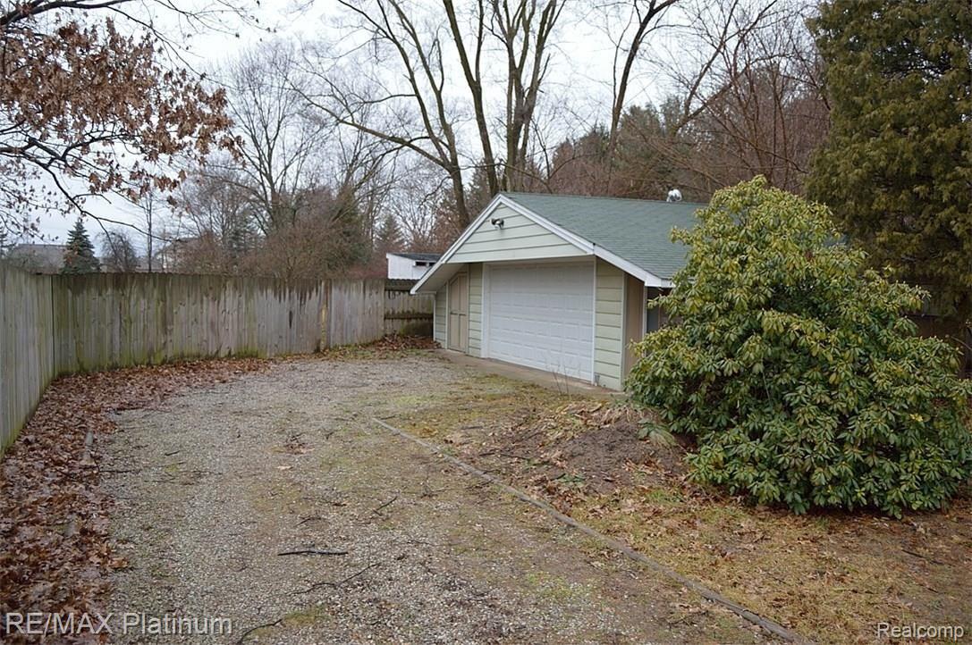13746 Lenmoore Road Belleville, MI 48111 - Photo 41 of 56 DSC_0168.JPG