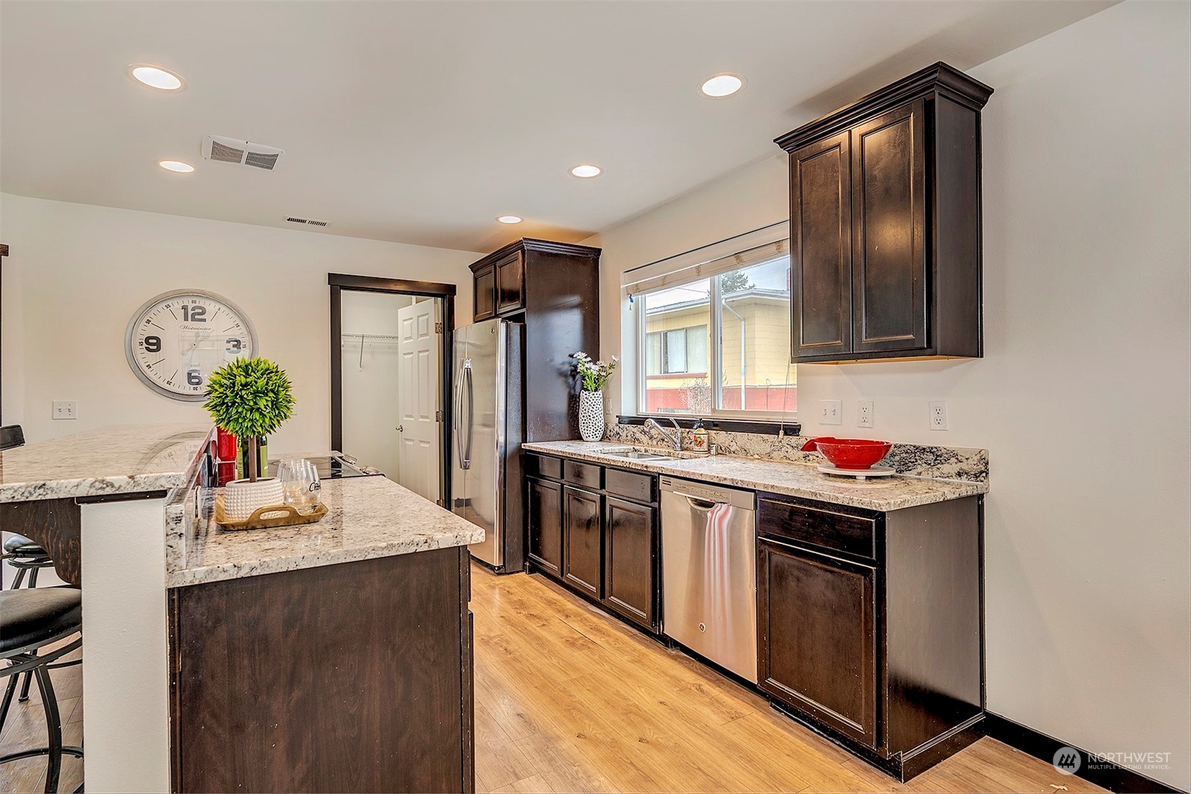 1138 Chestnut Street, Unit 13 Everett, WA 98201 - Photo 5 of 21 Gallery Image 5
