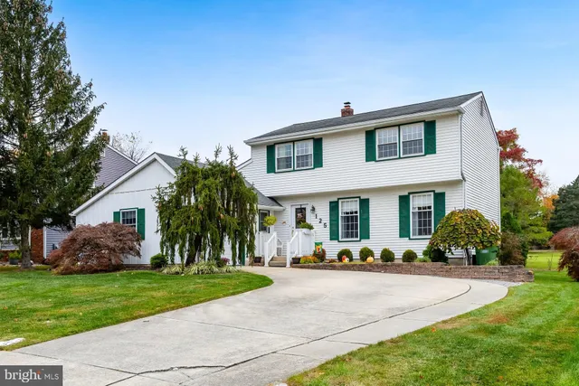 $475,000 | 125 Trent Road, Turnersville, NJ 08012