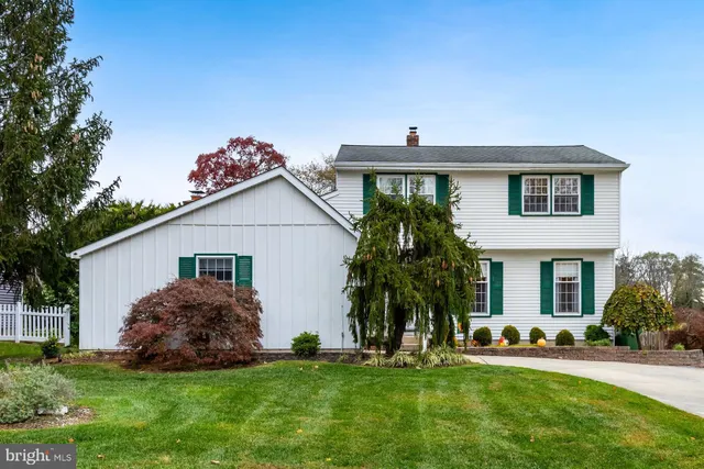 $475,000 | 125 Trent Road, Turnersville, NJ 08012