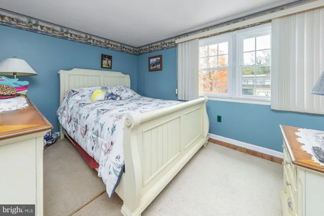 $475,000 | 125 Trent Road, Turnersville, NJ 08012