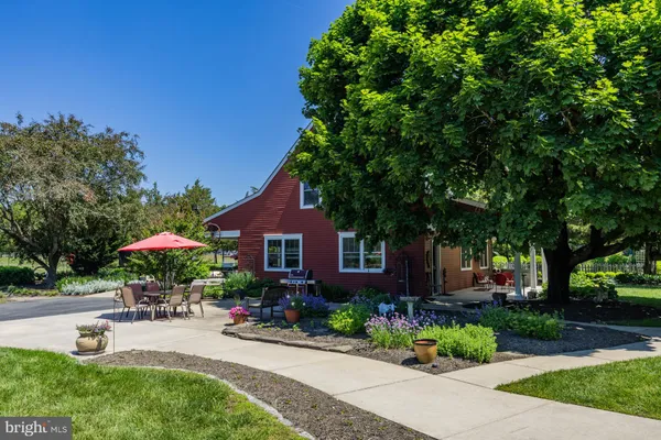 a house view with a outdoor space