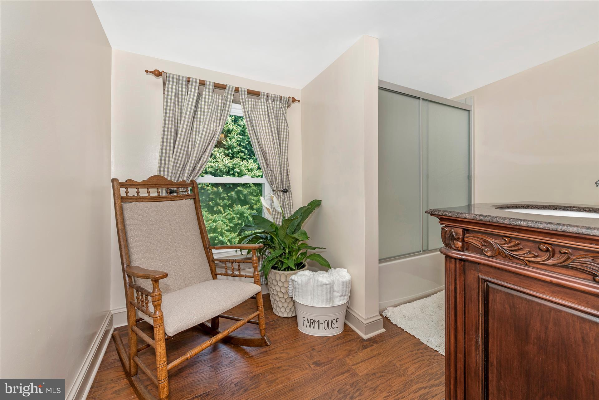 1210 Florence Road Mount Airy, MD 21771 - Photo 37 of 52 Upstairs Full Bathroom