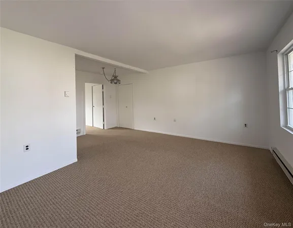 $2,000 | 1000 9th Street, Unit H61, Greenport, NY 11944