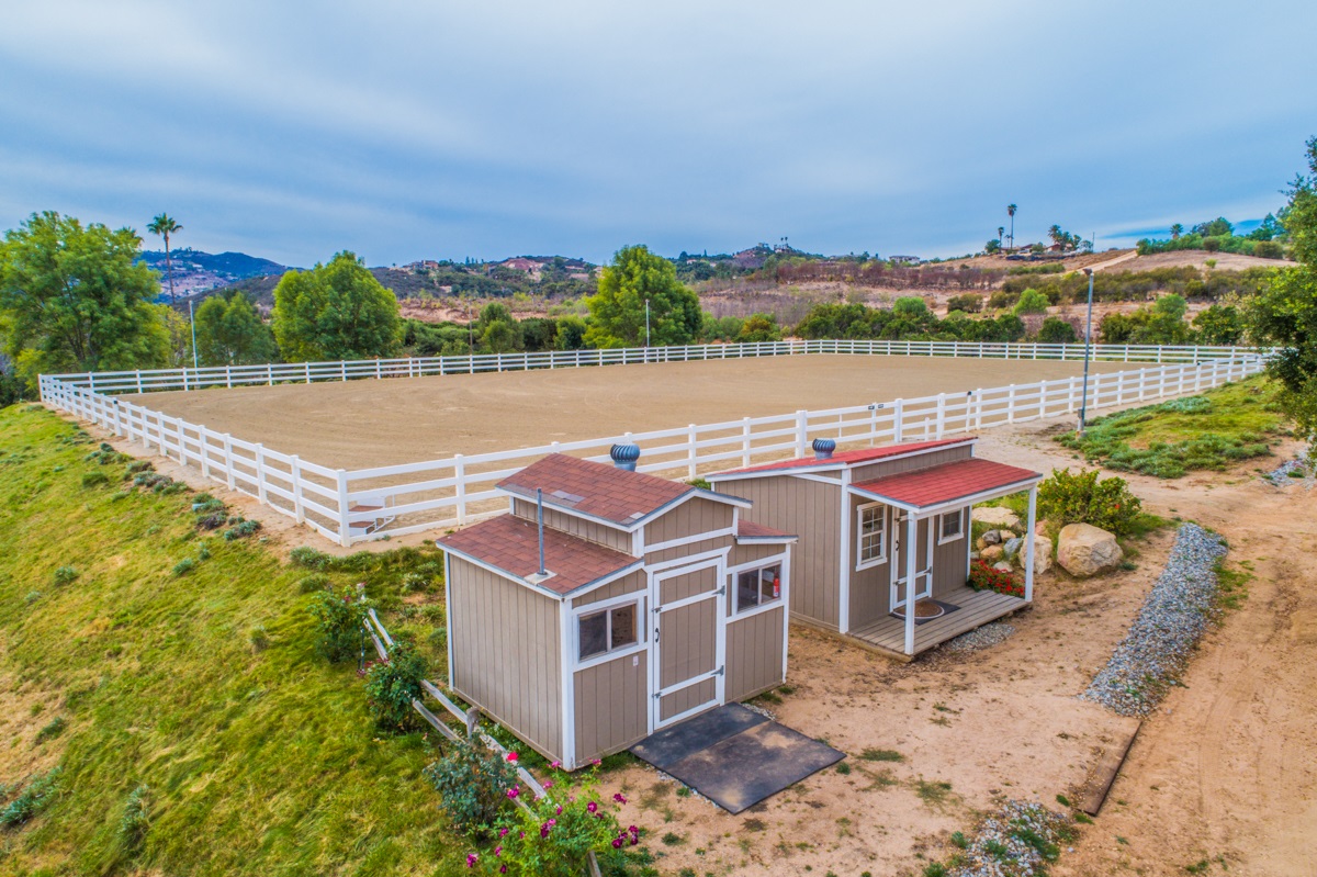 30673 Andreen Road Valley Center, CA 92082 - Photo 18 of 24