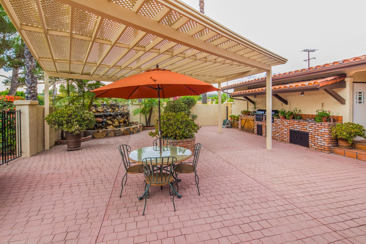 30673 Andreen Road Valley Center, CA 92082 - Photo 4 of 24