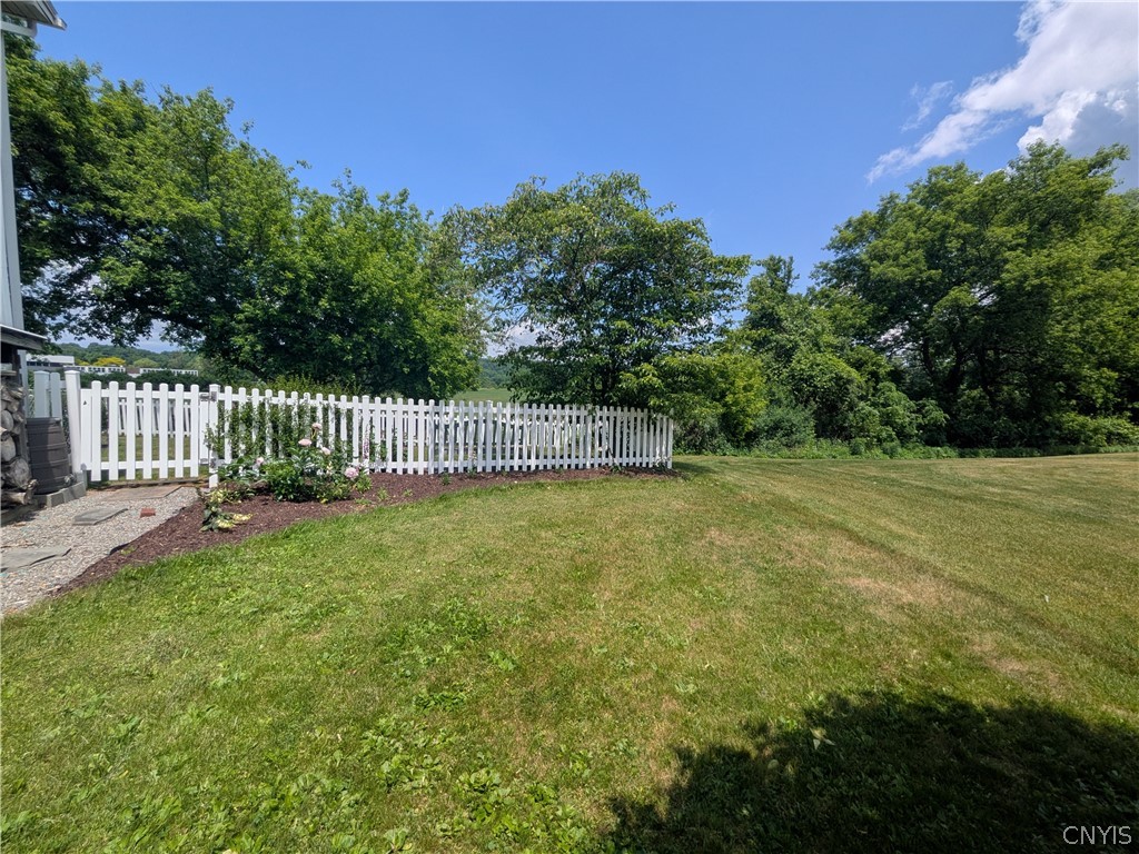 39 Hickory Park Road Cortland, NY 13045 - Photo 4 of 44