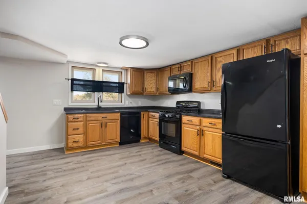 $166,500 | 111 Reiter Street, Benson, IL 61516