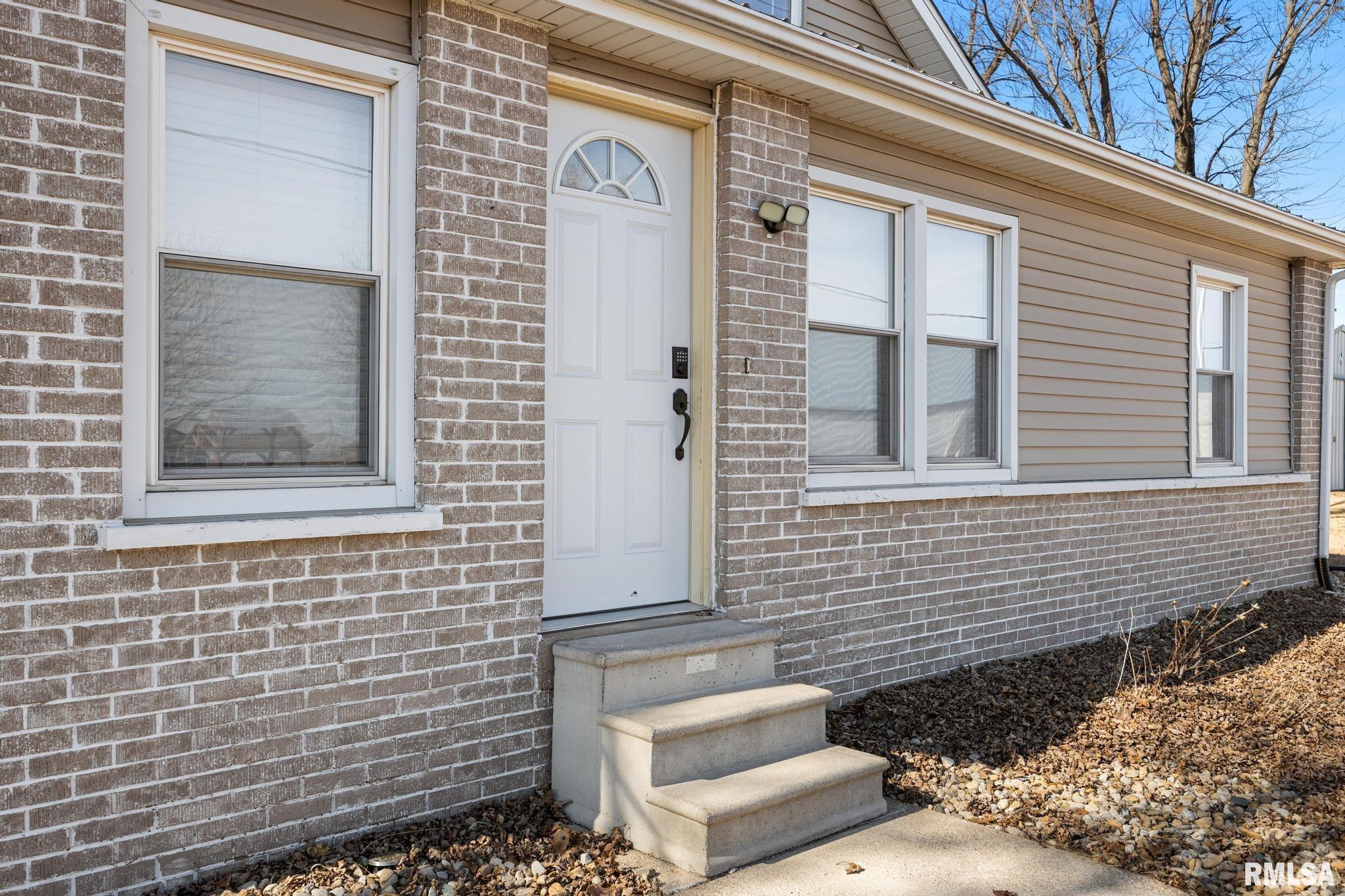 111 Reiter Street Benson, IL 61516 - Photo 4 of 36