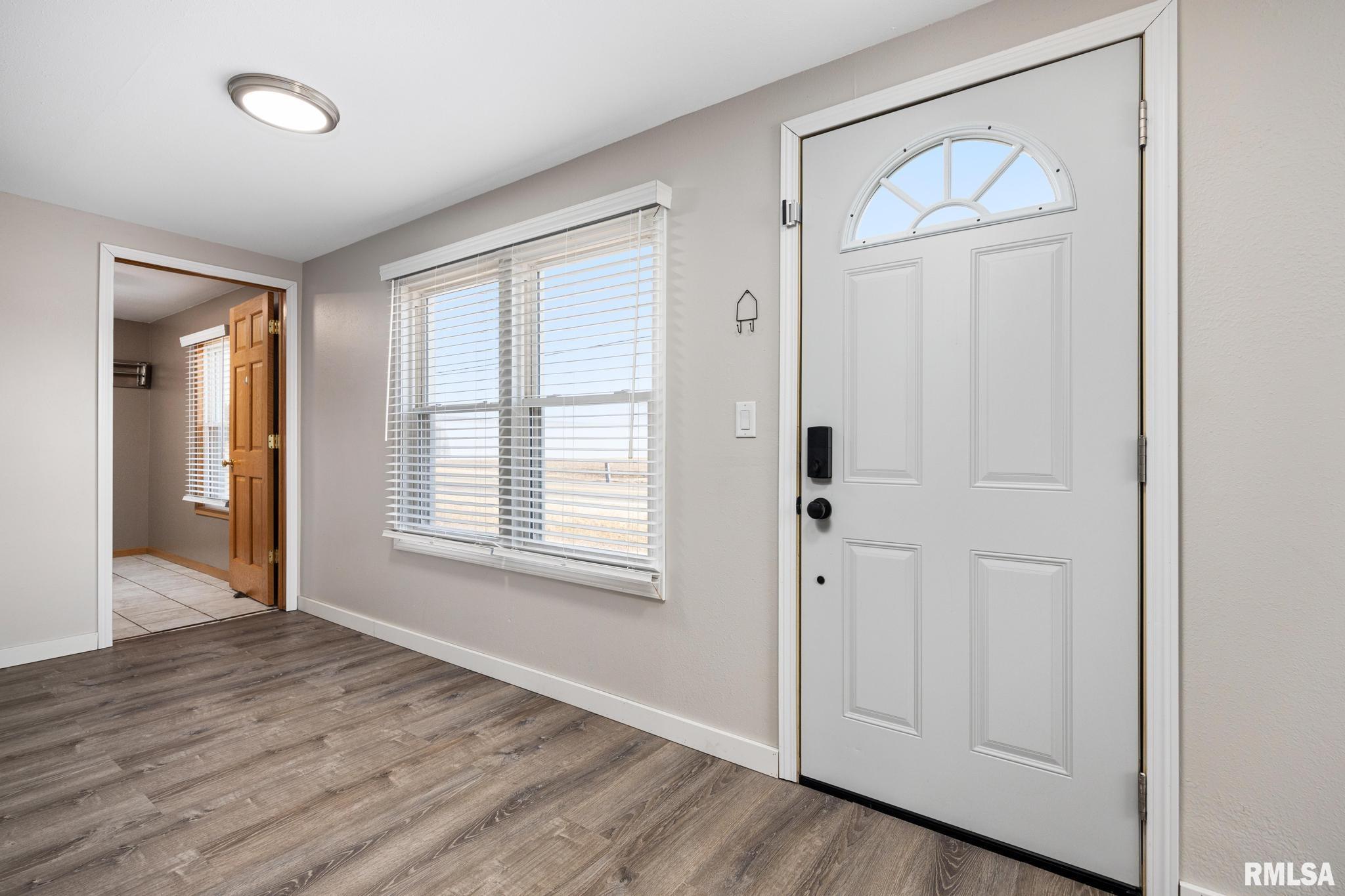 111 Reiter Street Benson, IL 61516 - Photo 5 of 36