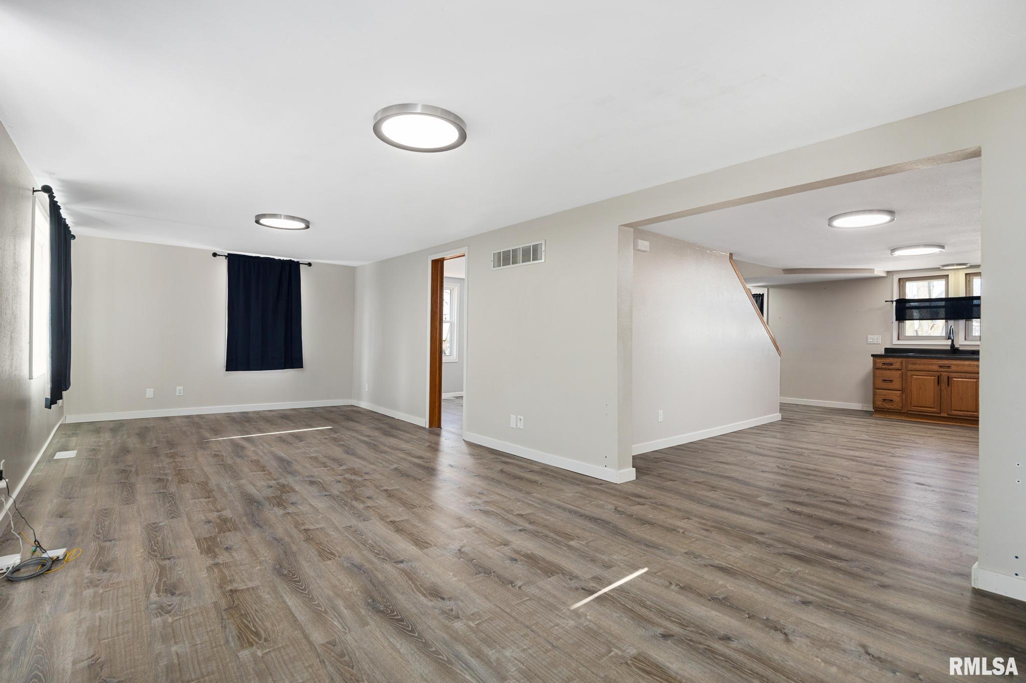 111 Reiter Street Benson, IL 61516 - Photo 9 of 36