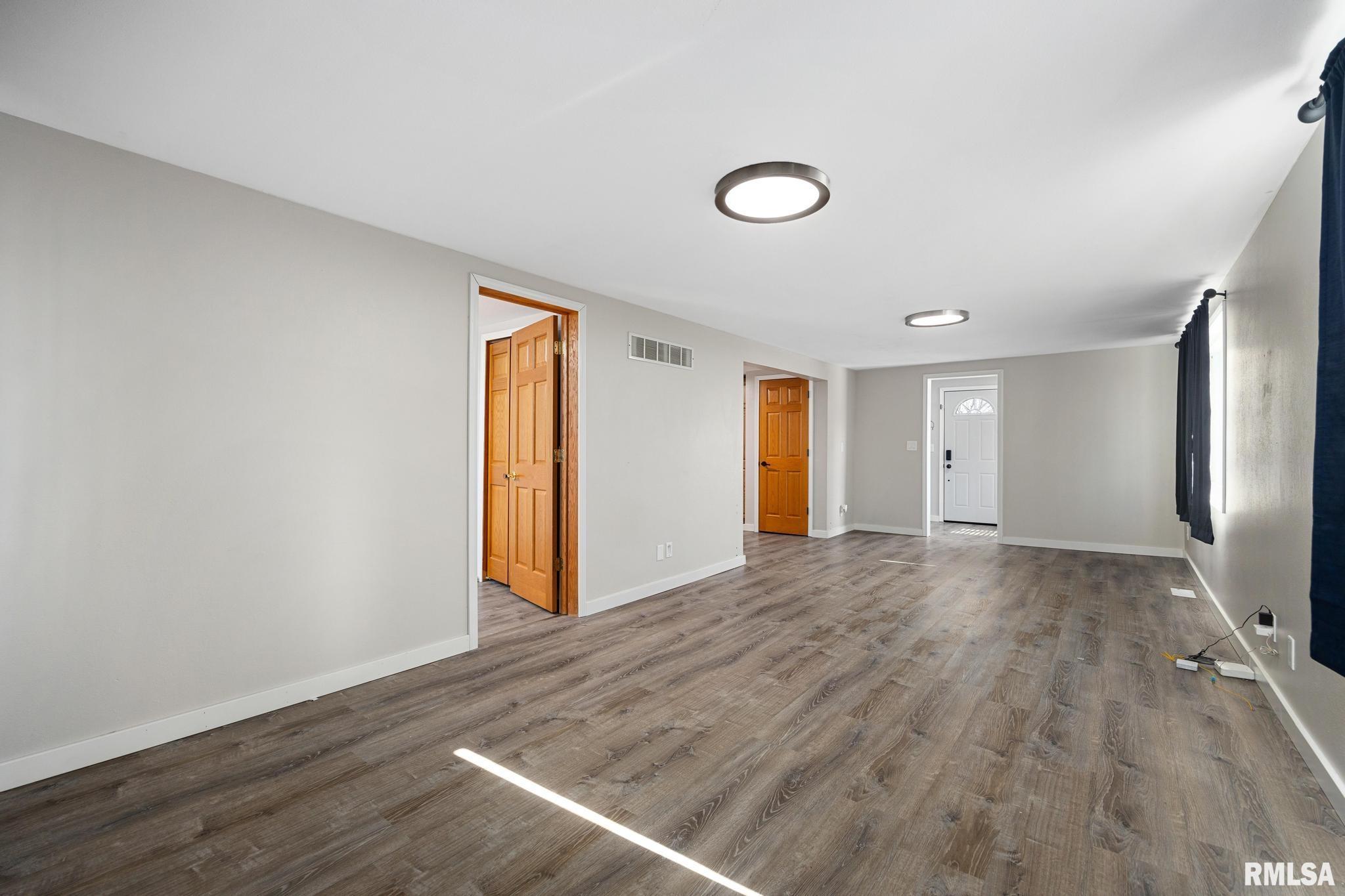 111 Reiter Street Benson, IL 61516 - Photo 10 of 36