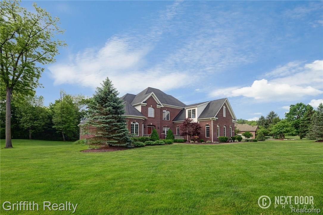 9682 Quail Ridge Run Brighton, MI 48114 - Photo 42 of 46 CNG_2227_8_9.jpg