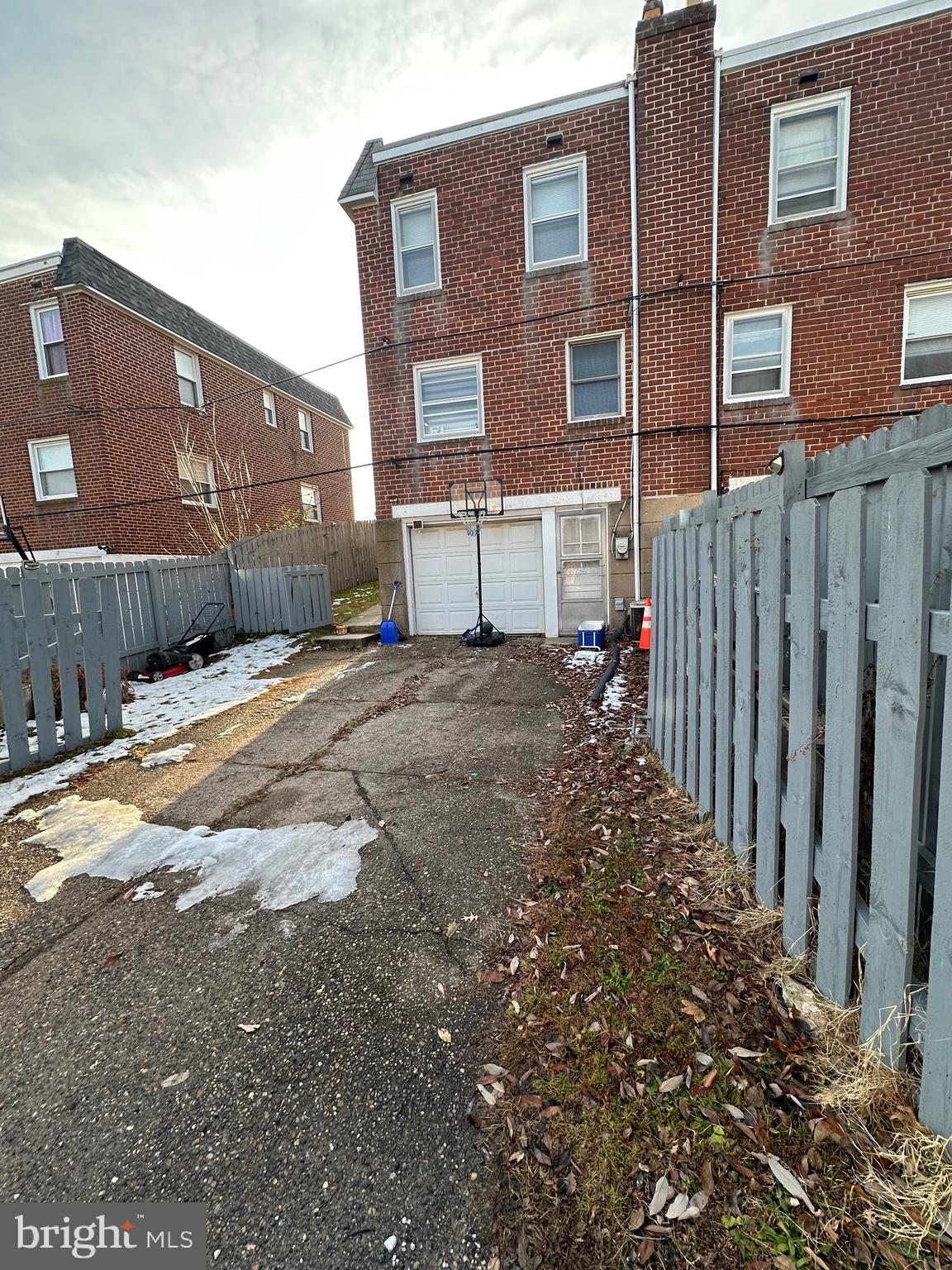 226 Lynn Road Ridley Park, PA 19078 - Photo 3 of 13