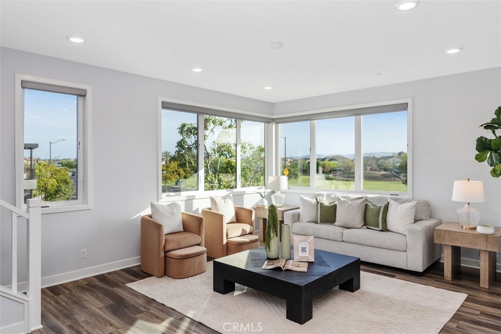 430 Transport Tustin, CA 92782 - Photo 12 of 40