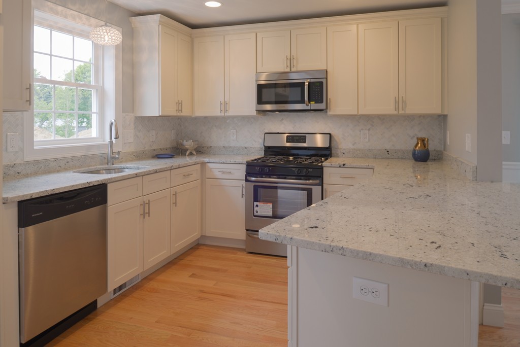 271 Riverneck Road, Unit 13 Chelmsford, MA 01824 - Photo 3 of 9 Gallery Image 3
