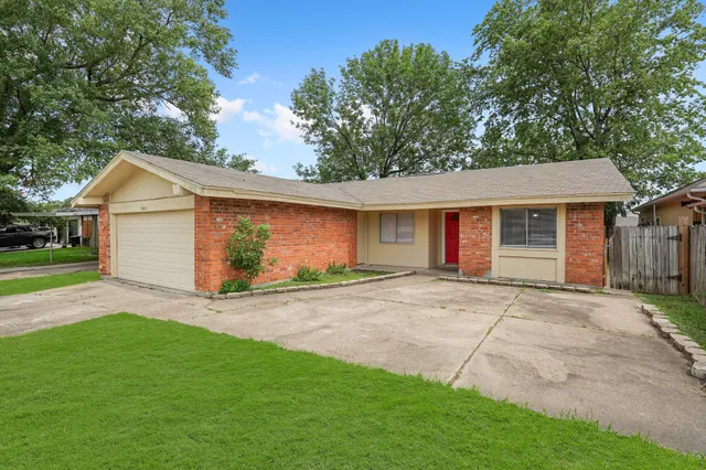 $1,525 | 15011 Tipcrest Street, Channelview, TX 77530