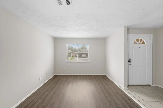 $1,525 | 15011 Tipcrest Street, Channelview, TX 77530