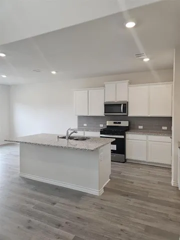 $2,595 | 1328 Missouri Street, Royse City, TX 75189