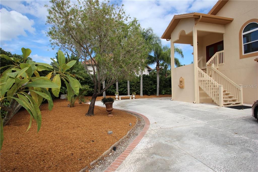3203 Mermaid Court New Port Richey, FL 34652 - Photo 1 of 1 Gallery Image 1