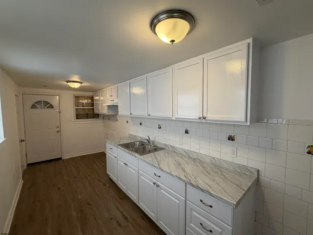 $2,800 | 130 North Tennessee Avenue, Unit 2, Atlantic City, NJ 08401