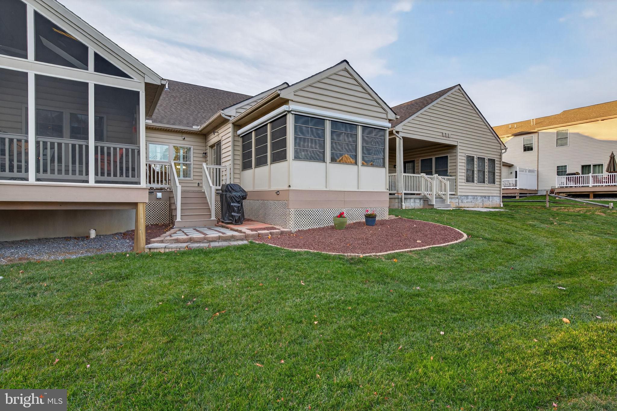 1334 Woodcrest Court Mount Joy, PA 17552 - Photo 30 of 37 a house that has sitting area in front of it